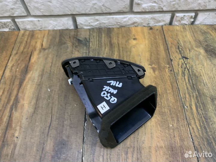 Infiniti Q50 (V37) Дефлектор воздушный LH RH