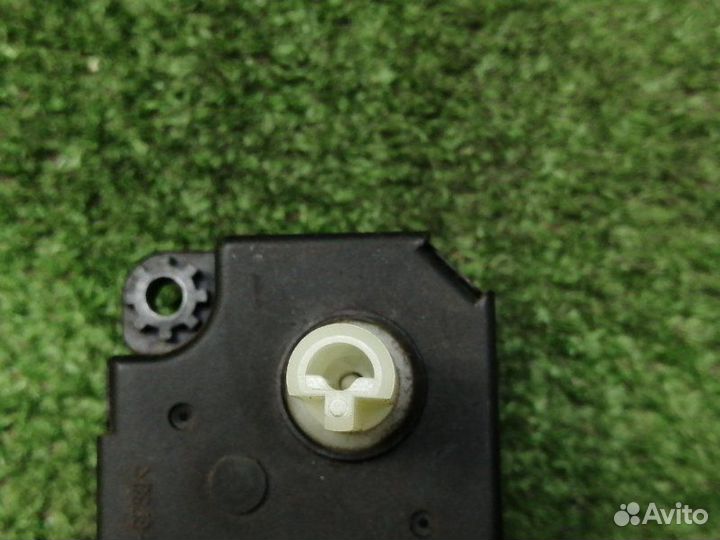 Сервопривод заслонки печки Mitsubishi Lancer 10