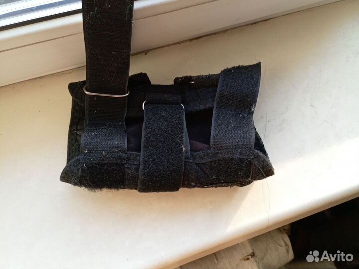 Бандаж кистевой