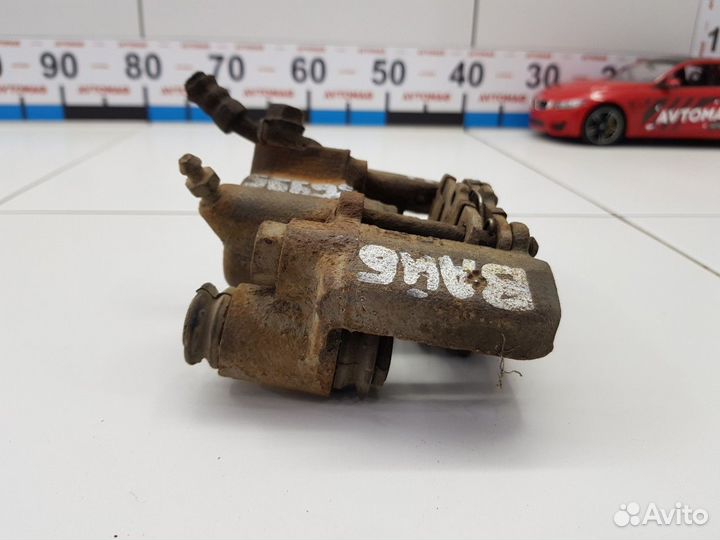 Суппорт задний правый (Pontiac Vibe)