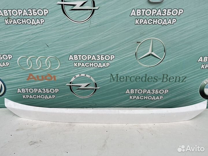 Накладка крышки багажника Toyota RAV4/12-15г