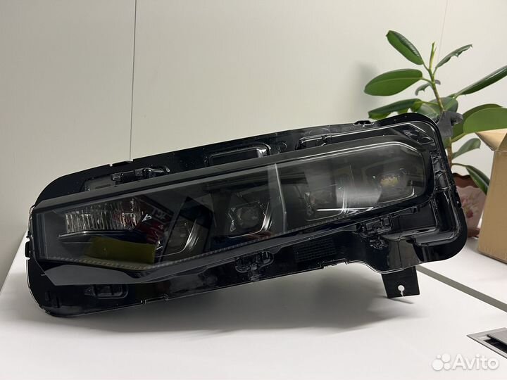 Фара передняя на zeekr 001