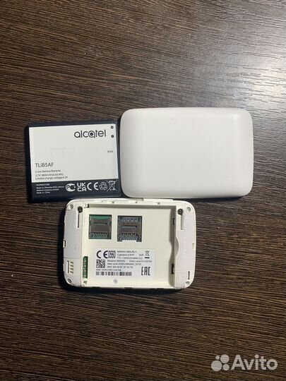 Wi-Fi роутер Alcatel MW40V