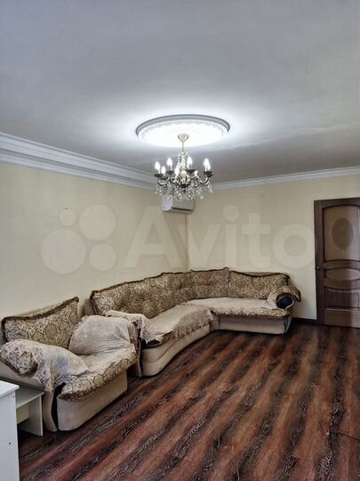 2-к. квартира, 56 м², 1/9 эт.