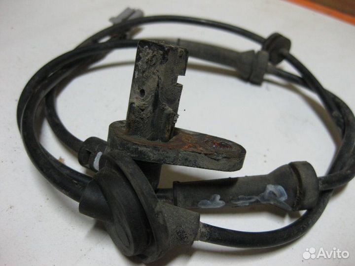 Датчик абс передний правый Nissan X-Trail