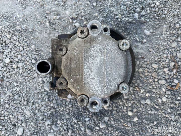 Насос гура Nissan almera g15