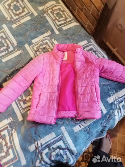 Продам комбинезоны на девочку от 0 до 5 лет