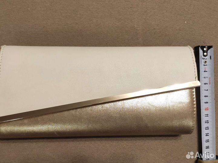 Клатч женский золотой