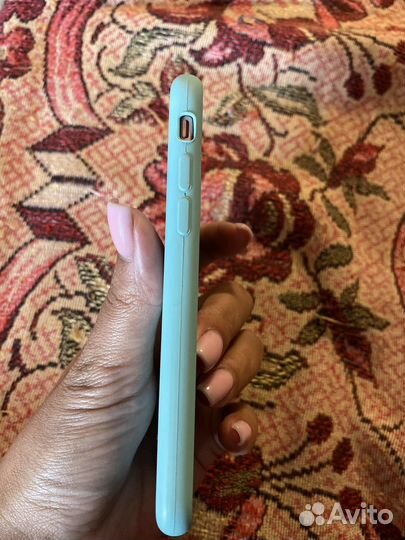 Телефон iPhone 6s