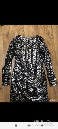 Вечернее платье с пайетками 46 размера