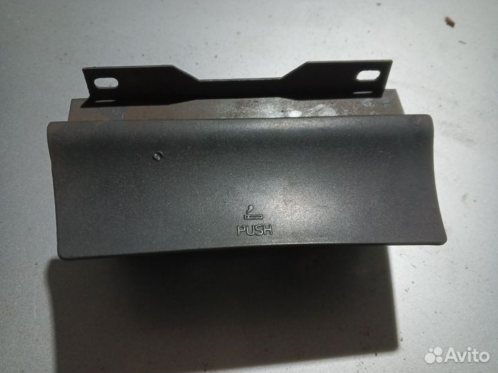 Пепельница передняя для Volvo S40