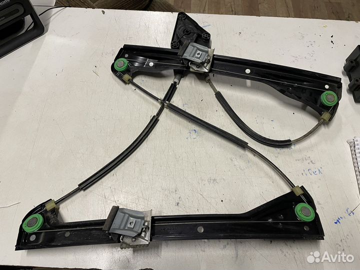 Трапеция стеклоподъемника Volkswagen Polo (SED)