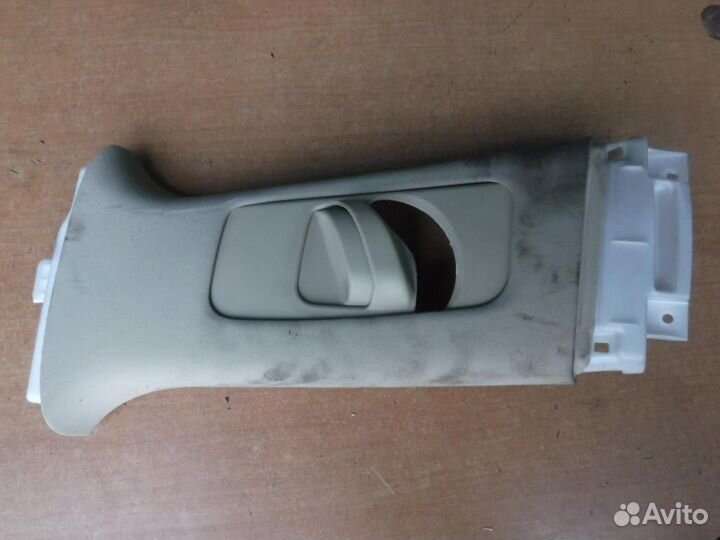 Обшивка стойки средней Lexus IS 250