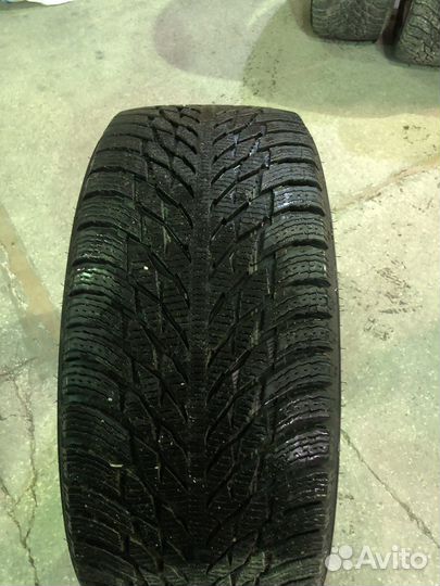 Nokian Tyres Hakkapeliitta R3 SUV 285/45 R22