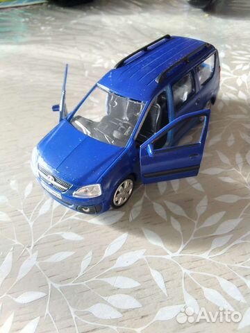 Машинка LADA Largus