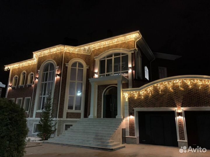 Новогоднее украшение домов, зданий и территорий