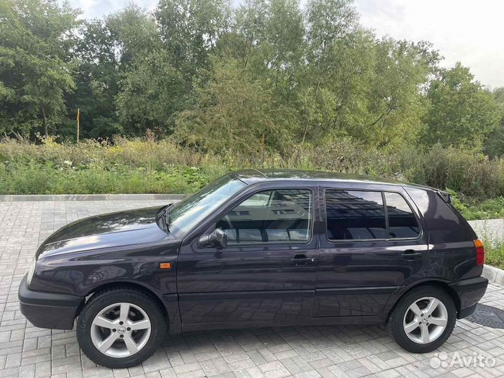 Volkswagen Golf 1.8 МТ, 1996, 260 000 км