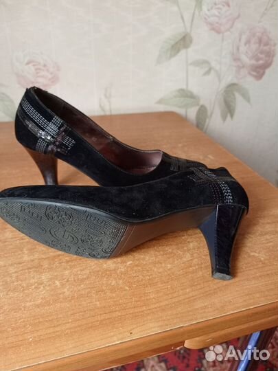Туфли женские 39 размер черные