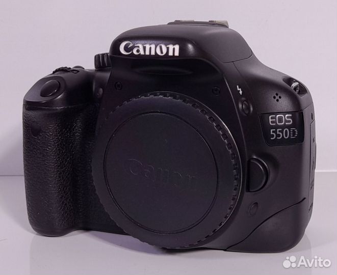 Canon EOS 550D EF-S 18-55mm f/3.5-5.6 IS Kit