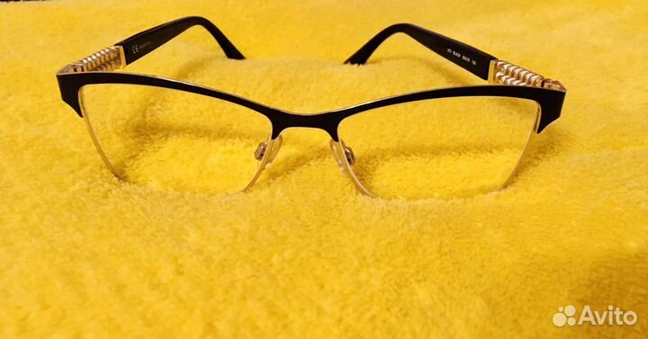 Очки для зрения с футляром