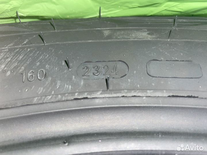 Ikon Tyres Autograph Ice 9 SUV 215/65 R16