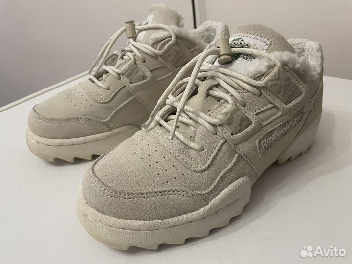 Кроссовки женские 36 размер зимние