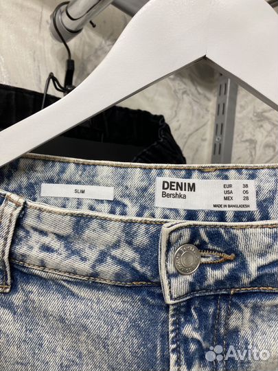 Джинсы bershka