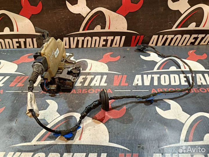 Замок двери задний левый Porsche Cayenne 955