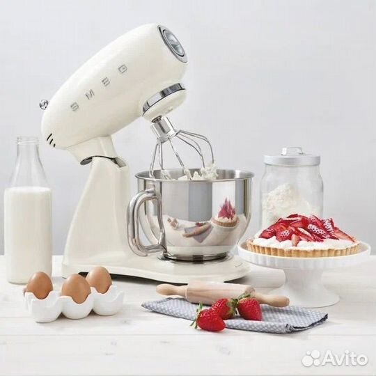 Планетарный миксер Smeg, кремовый, SMF03creu