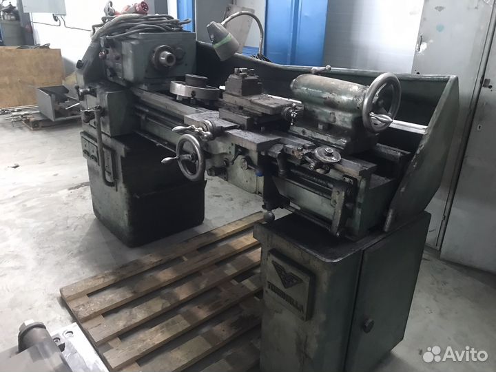 Токарный станок