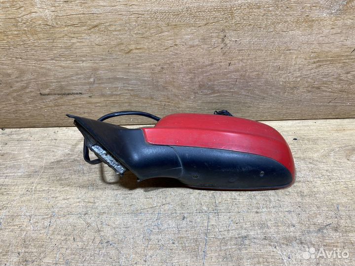 Зеркало левое VW Passat B5 Арт. 7720774