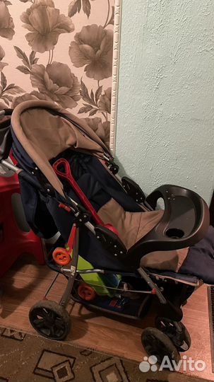 Прогулочная коляска