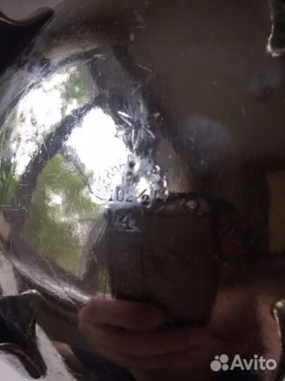 Заварочный чайник и молочник