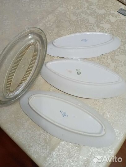 Набор столовой посуды тарелки