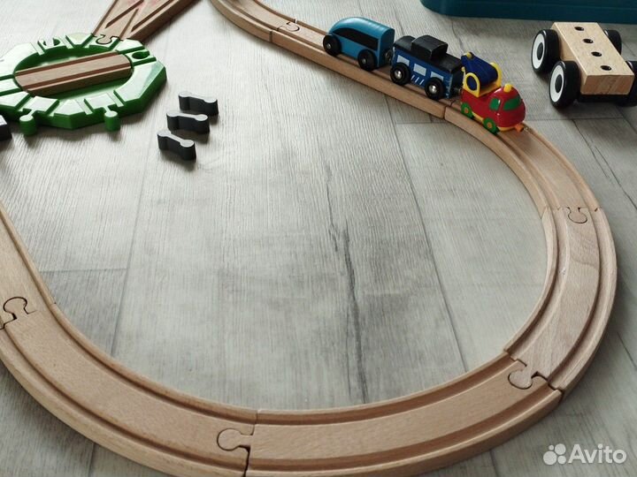 Железная дорога деревянная IKEA на доставке и lego