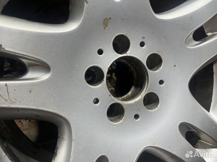 Диск литой Mersedes R17