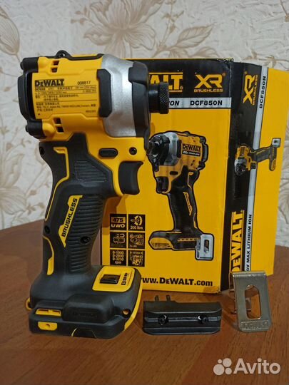 Винтовёрт импакт Dewalt DCF 850
