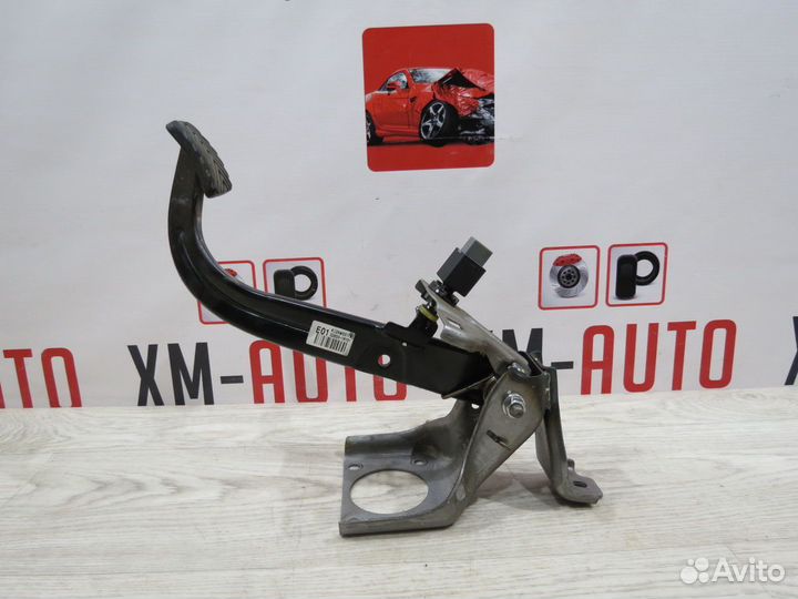 Педаль тормоза Kia Rio 3
