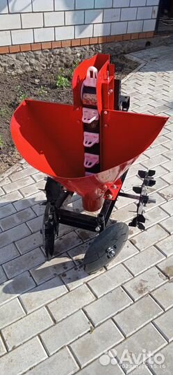 Картофеле сажалка