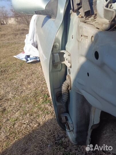 Дверь передняя правая Nissan Almera Classic B10