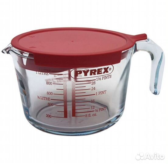 Мерный кувшин pyrex с крышкой
