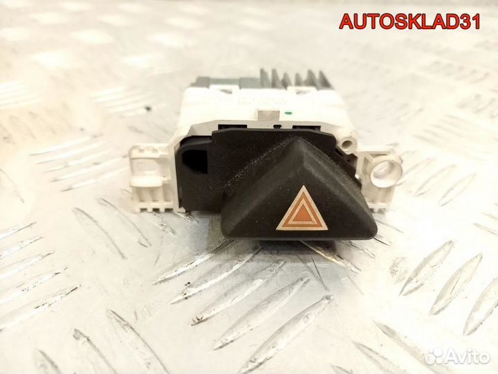 Кнопка аварийной сигнализации Ford Focus 1