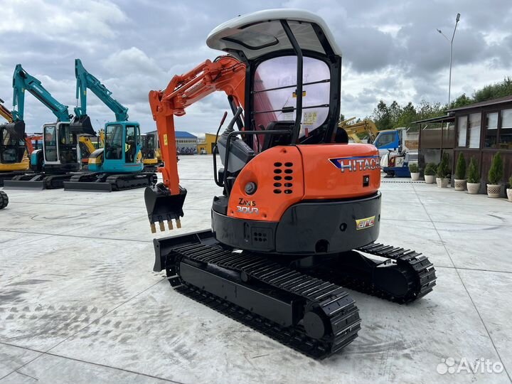 Мини-экскаватор Hitachi ZX30UR, 2016