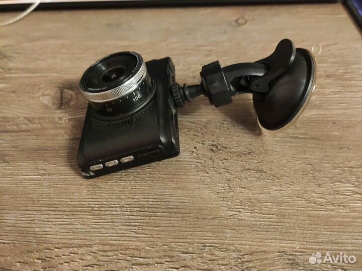 Видеорегистратор для машины Eplutus DVR-916