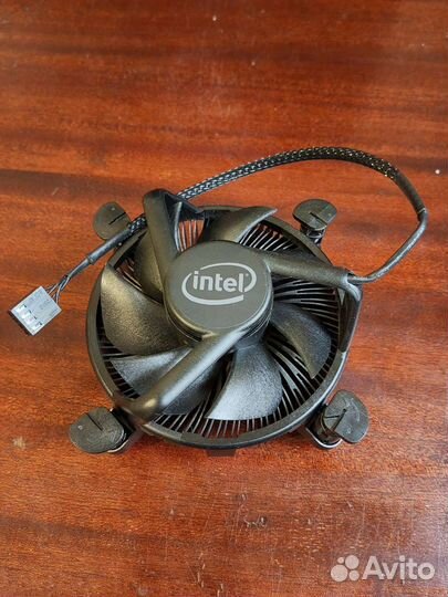 Кулер Intel
