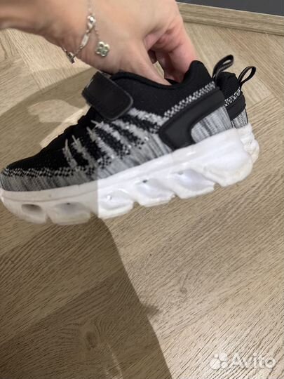 Кроссовки 24