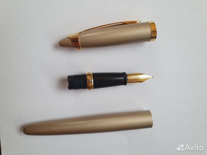 Перьевая ручка waterman