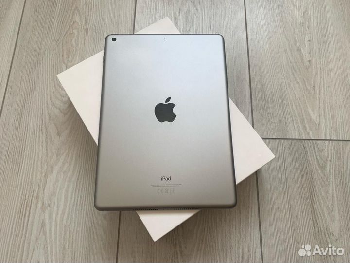Apple iPad 5 2017, 32 Gb, Wi-Fi