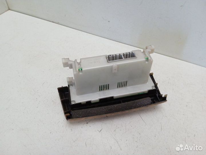 Блок управления отопителем Nissan Maxima A33 2.0