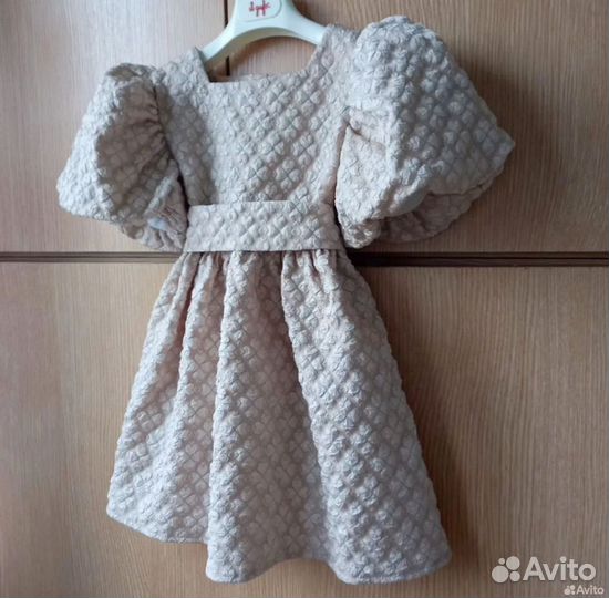 Жаккардовое платье для девочки 104